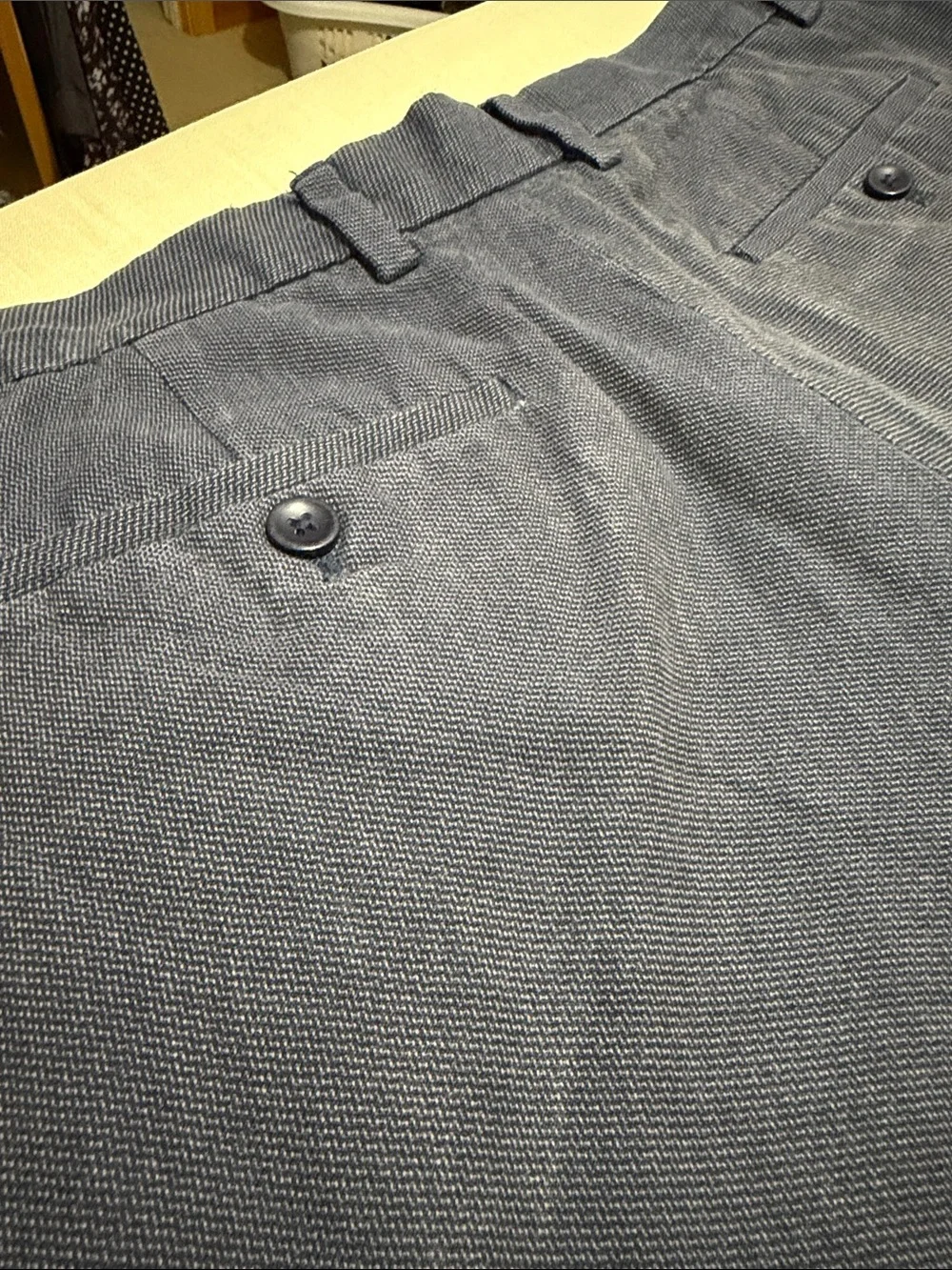 Banana Republic Aiden Short Navy Flat-Front Textured Cotton Shorts, Size 34.
